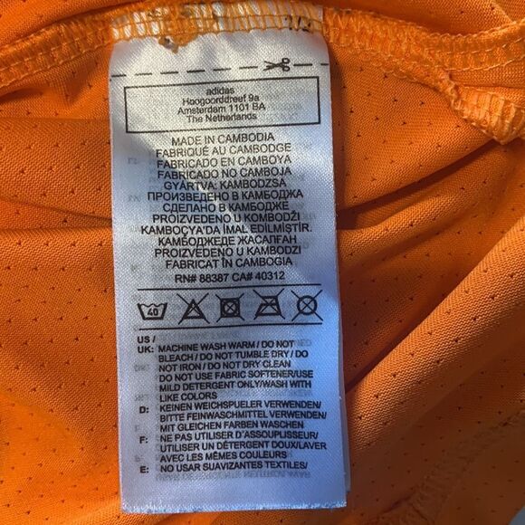 Manchester United Training Jersey Orange 2020 2021 - Picture 10 of 12